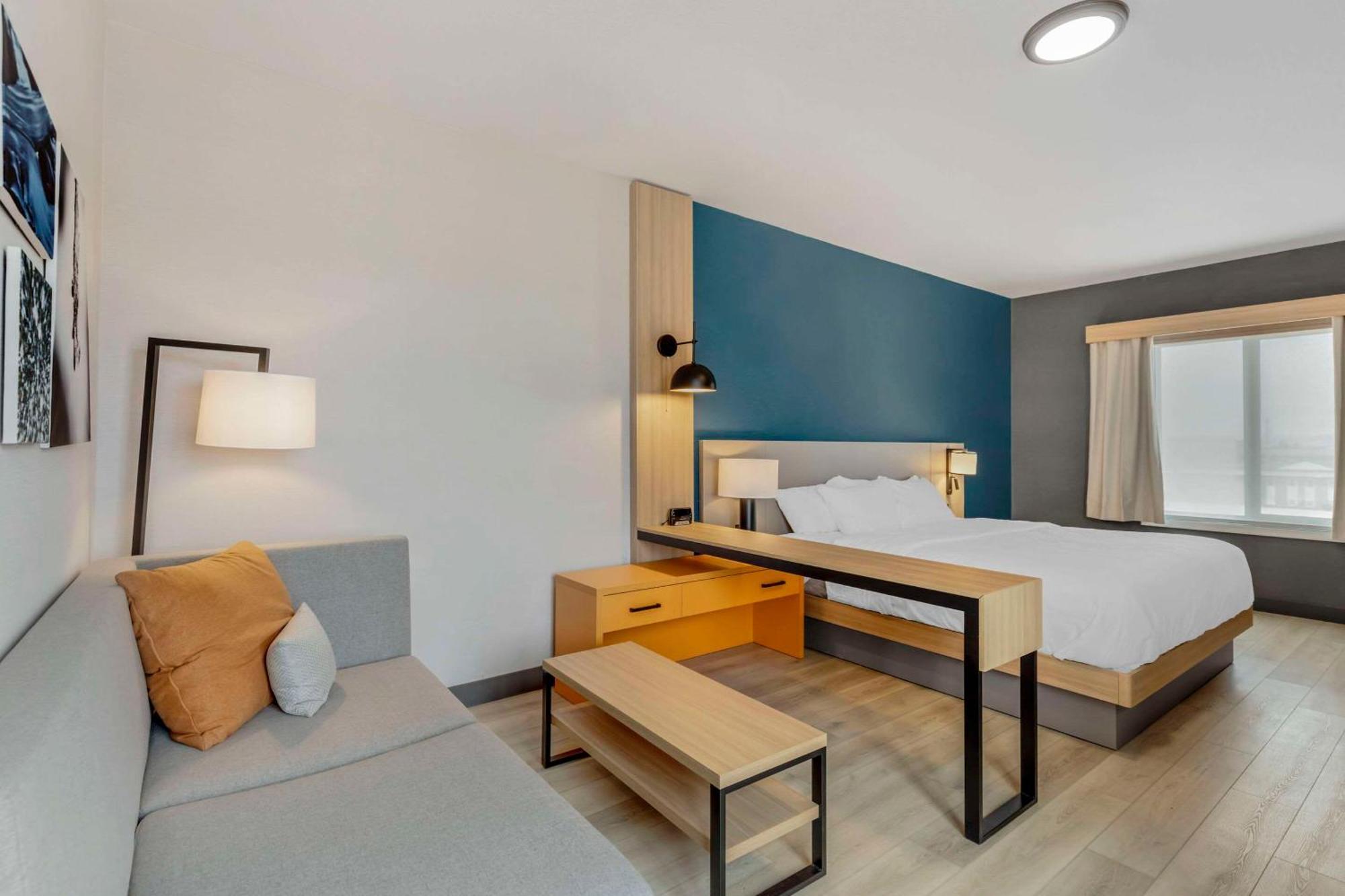 Comfort Suites Τσεγιέν Εξωτερικό φωτογραφία